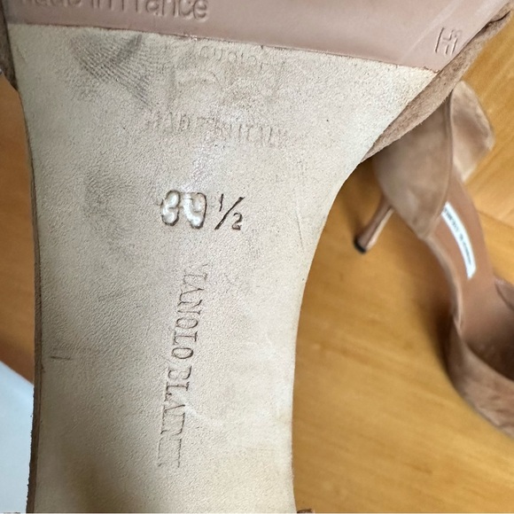 Manolo Blahnik Pump - Picture 12 of 13